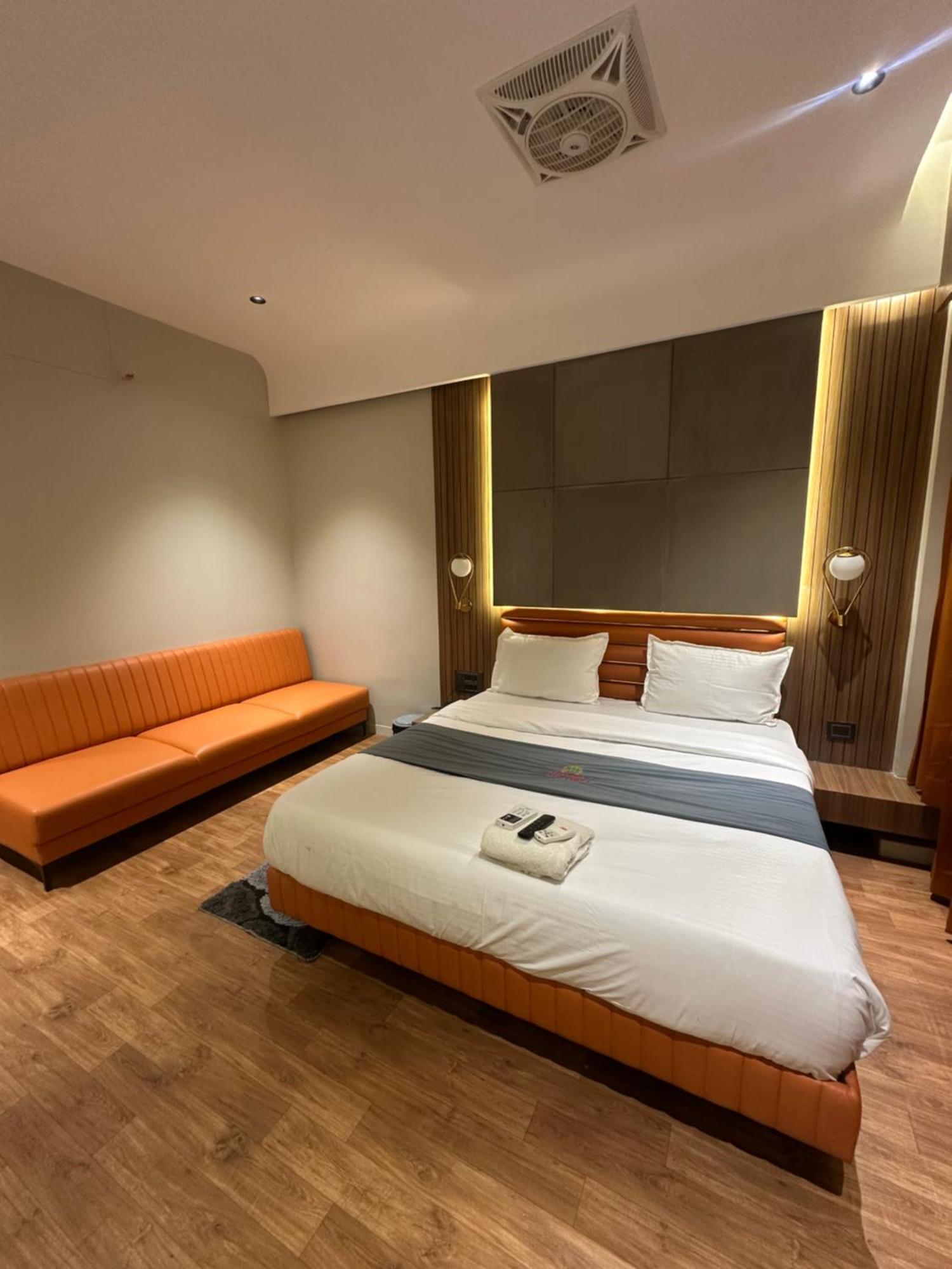 Hotel Victoria Prime Szúrat Kültér fotó