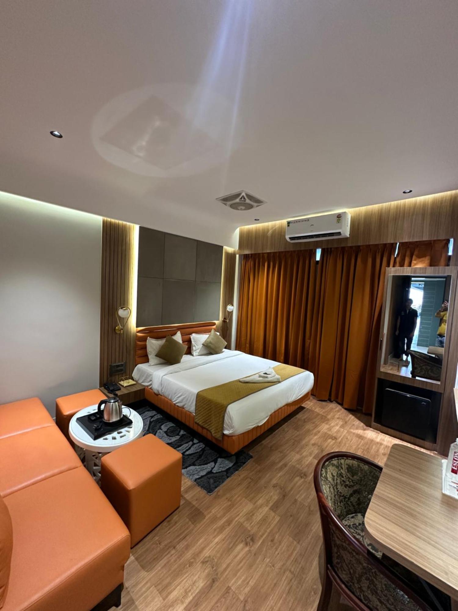 Hotel Victoria Prime Szúrat Kültér fotó